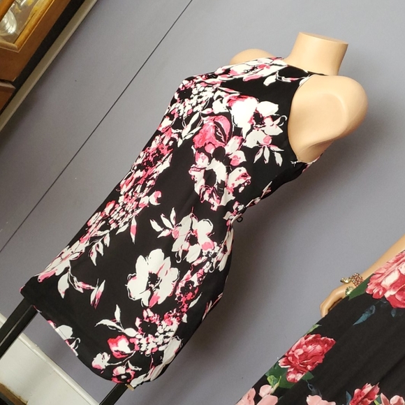 CLEARANCE Stunning Floral A Line Dress - Picture 2 of 10